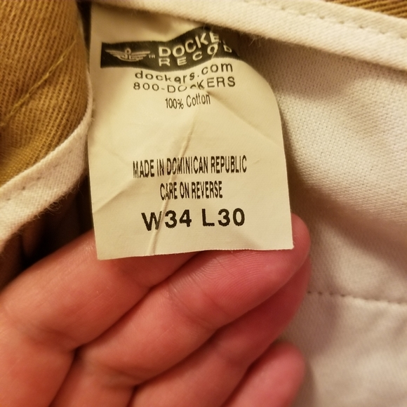 Dockers Recode. 34×30. EUC. Camel color khakis. - Picture 3 of 5